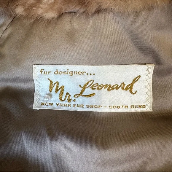 Vintage Mr. Leonard The New York Fur Shop of South Bend Brown Mink Cape Shawl - Picture 12 of 12